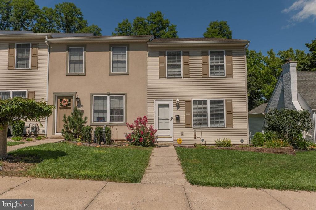 2117 W WALNUT ST, Allentown, PA 18104