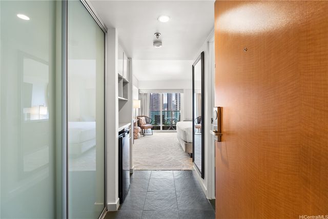 410 Atkinson Drive 1814, Honolulu, HI 96814
