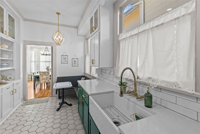 740 Kirby Place, Shreveport, LA 71104