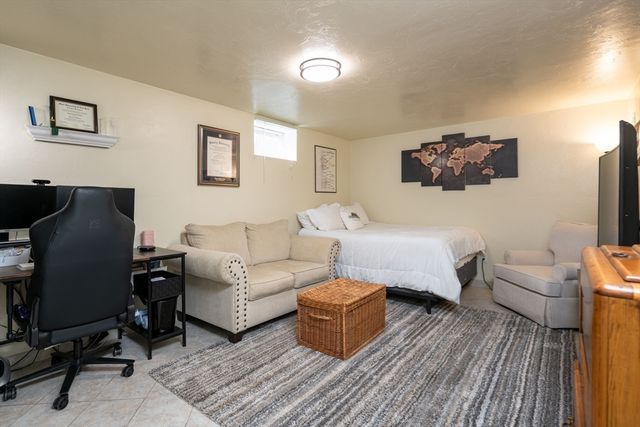 632 Washington St G5, Braintree, MA 02184