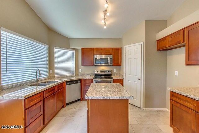 755 E KESLER Lane, Chandler, AZ 85225