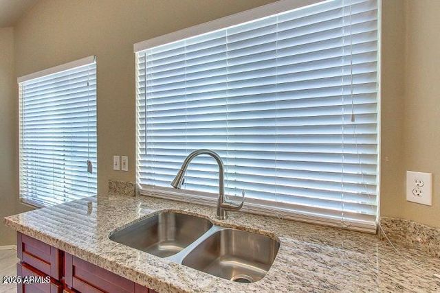 755 E KESLER Lane, Chandler, AZ 85225