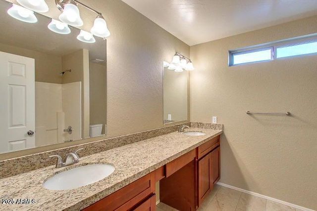 755 E KESLER Lane, Chandler, AZ 85225