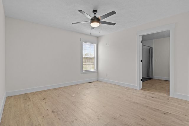 50 Foote Ln, New Johnsonville, TN 37134