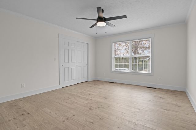 50 Foote Ln, New Johnsonville, TN 37134