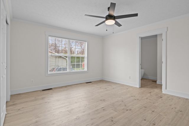 50 Foote Ln, New Johnsonville, TN 37134