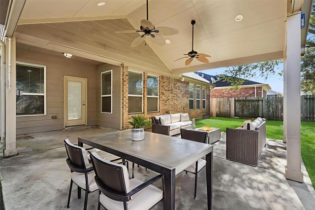 9631 W Amber Bluff Lane, Katy, TX 77494