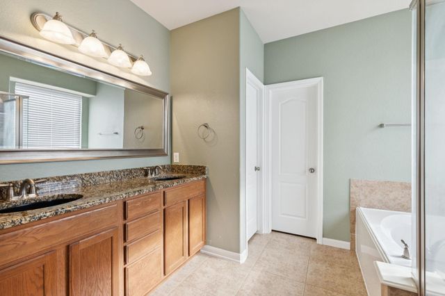 9631 W Amber Bluff Lane, Katy, TX 77494