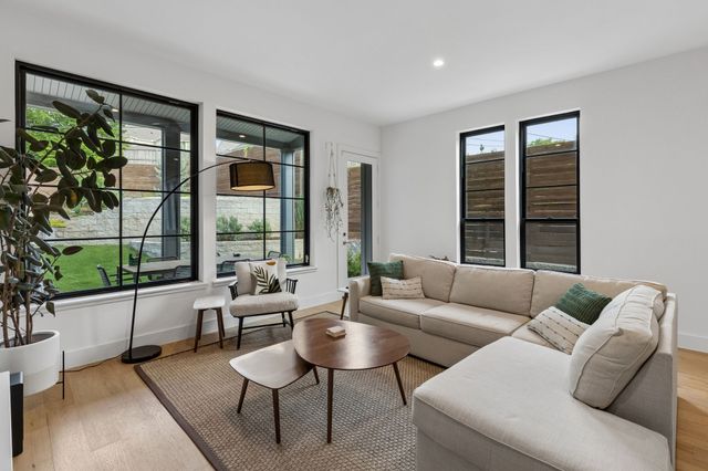 1208 Haines Avenue, Dallas, TX 75208