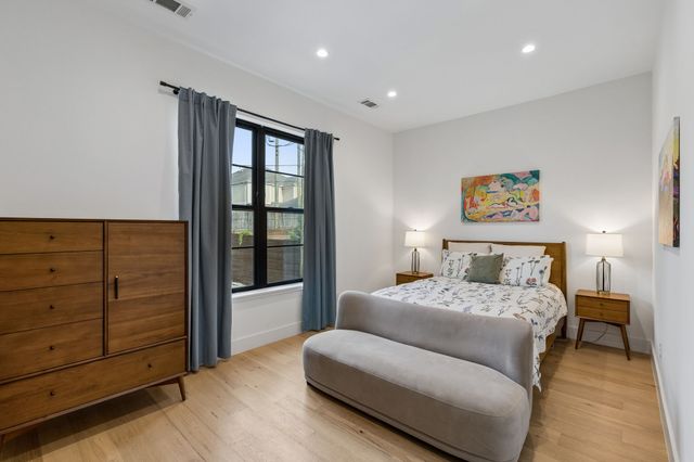 1208 Haines Avenue, Dallas, TX 75208
