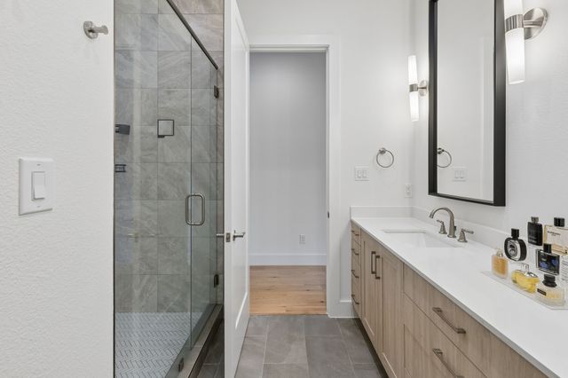 1208 Haines Avenue, Dallas, TX 75208
