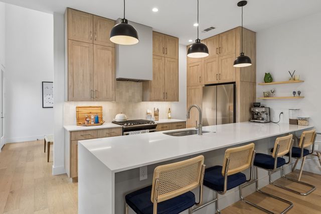 1208 Haines Avenue, Dallas, TX 75208