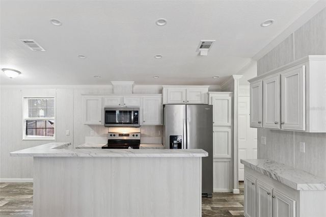 36 CANDLELIGHT DRIVE, Lake Wales, FL 33859