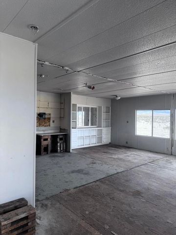 3 Foothill Road, Lucerne Valley, CA 92356