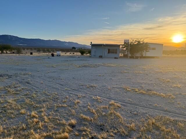 3 Foothill Road, Lucerne Valley, CA 92356