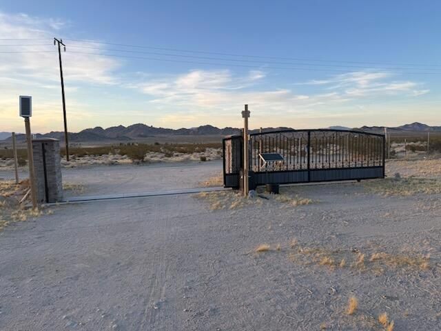3 Foothill Road, Lucerne Valley, CA 92356