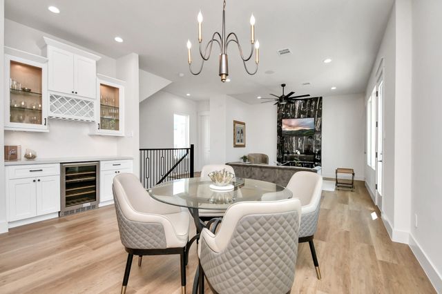 2512 Gray Street, Houston, TX 77003
