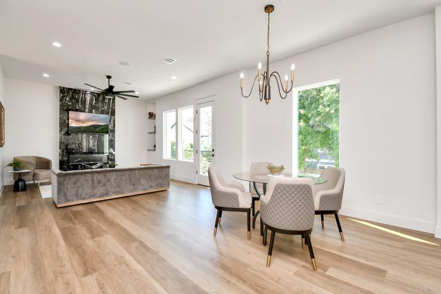 2512 Gray Street, Houston, TX 77003