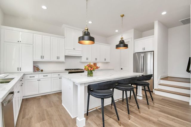 2512 Gray Street, Houston, TX 77003
