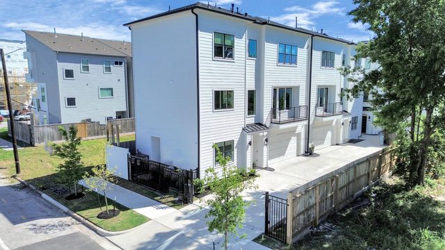 2512 Gray Street, Houston, TX 77003