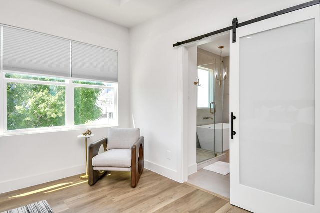 2512 Gray Street, Houston, TX 77003