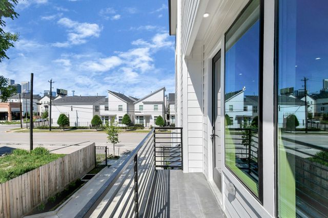 2512 Gray Street, Houston, TX 77003