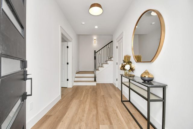 2512 Gray Street, Houston, TX 77003
