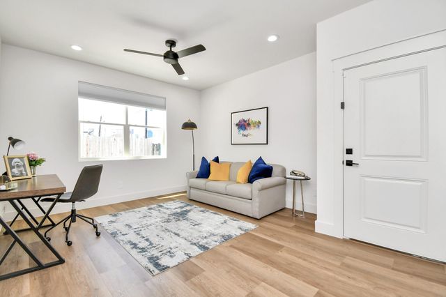 2512 Gray Street, Houston, TX 77003