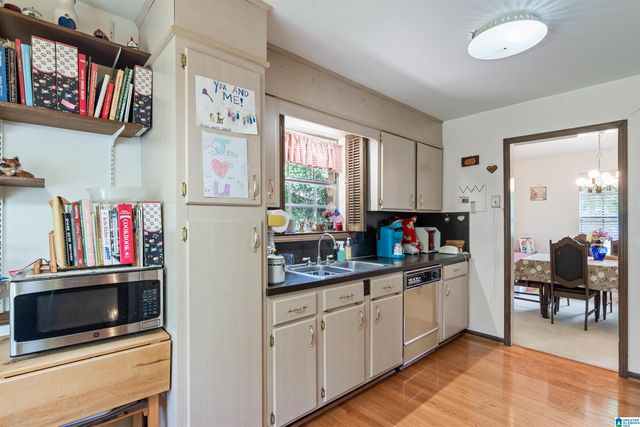 3427 KILDARE DRIVE, Hoover, AL 35226