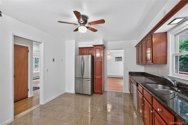 3 Greenwood Lane, White Plains, NY 10607