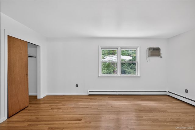 3 Greenwood Lane, White Plains, NY 10607
