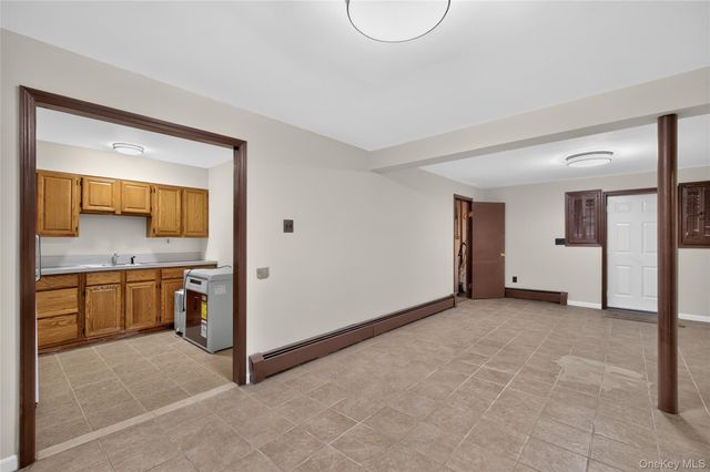 3 Greenwood Lane, White Plains, NY 10607