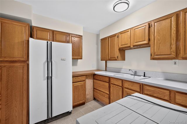 3 Greenwood Lane, White Plains, NY 10607