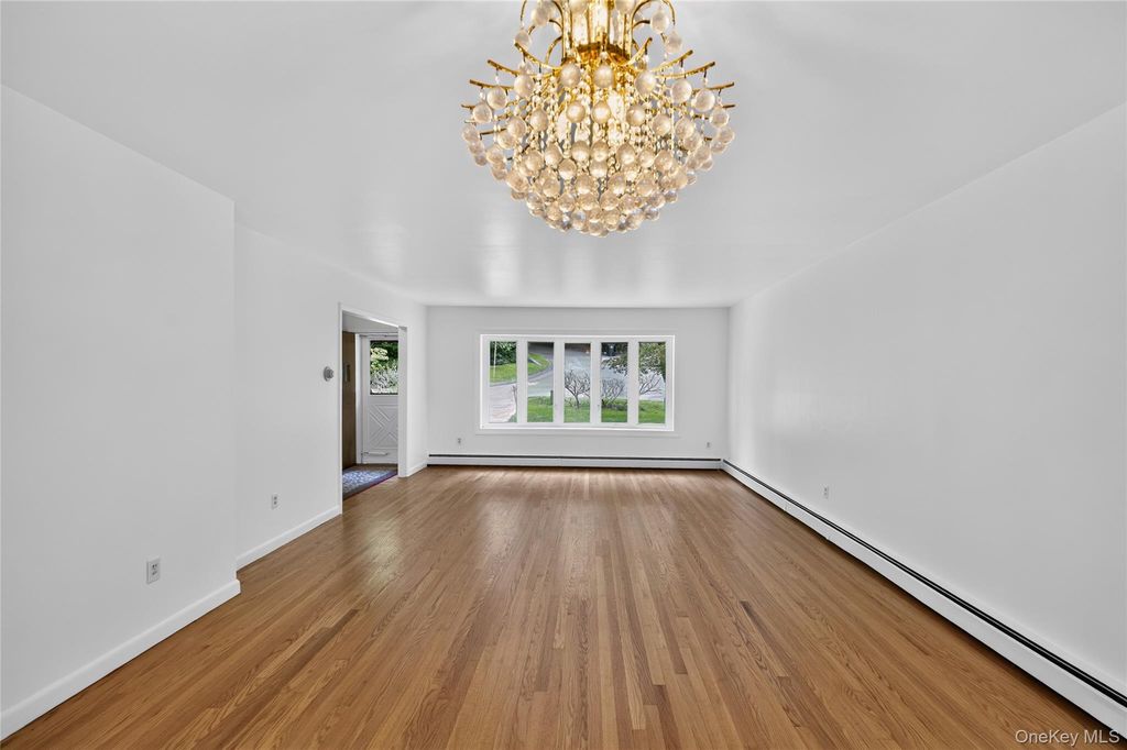 3 Greenwood Lane, White Plains, NY 10607 — photo 2