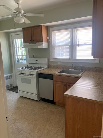 431 E Chester Street, Long Beach, NY 11561