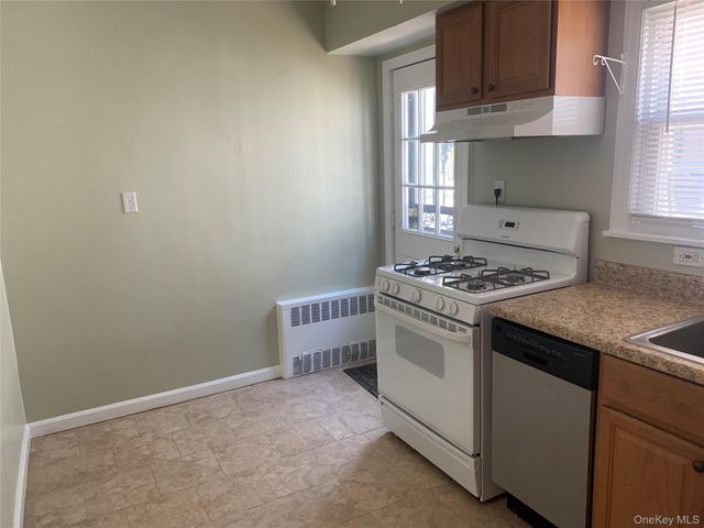 431 E Chester Street, Long Beach, NY 11561
