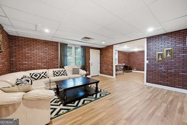 285 Merritt Drive, Lawrenceville, GA 30044