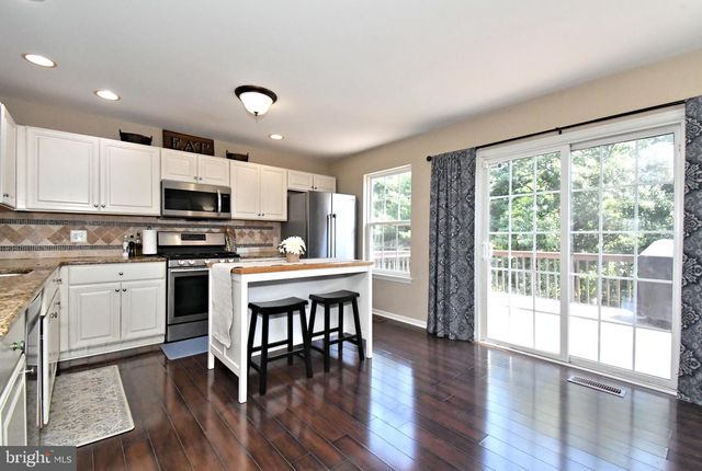 64 HUNT CLUB DR, Collegeville, PA 19426