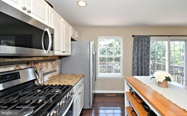 64 HUNT CLUB DR, Collegeville, PA 19426