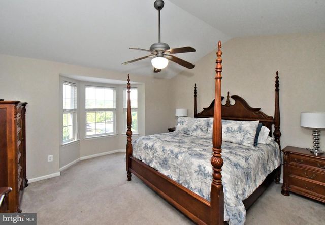 64 HUNT CLUB DR, Collegeville, PA 19426