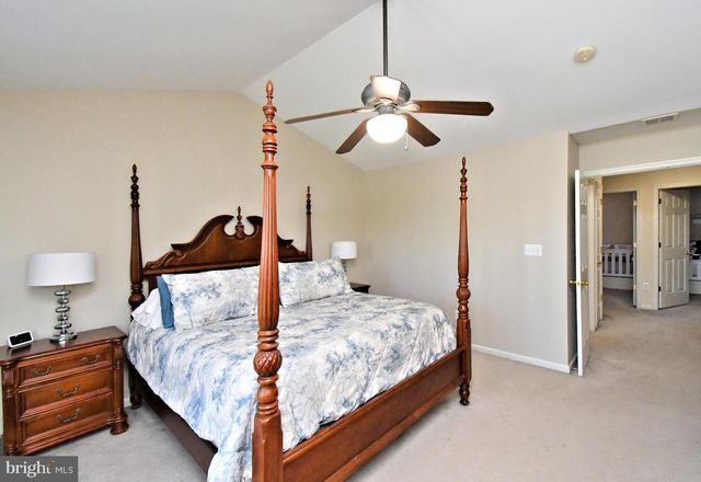 64 HUNT CLUB DR, Collegeville, PA 19426
