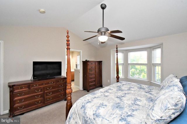 64 HUNT CLUB DR, Collegeville, PA 19426
