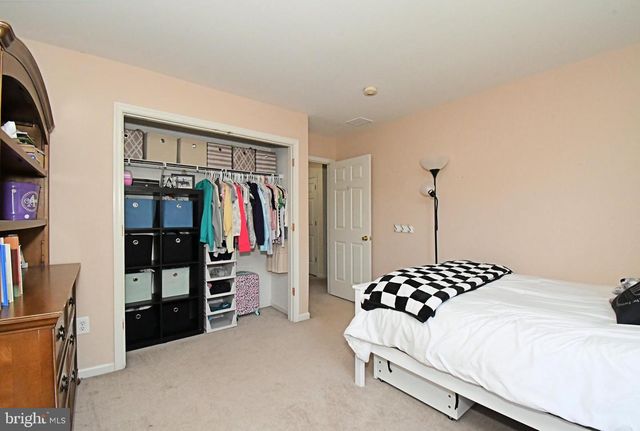 64 HUNT CLUB DR, Collegeville, PA 19426