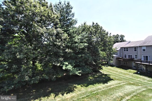 64 HUNT CLUB DR, Collegeville, PA 19426