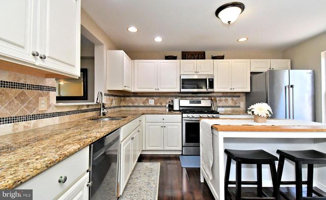64 HUNT CLUB DR, Collegeville, PA 19426