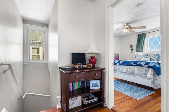 69 Milford St, New Bedford, MA 02745