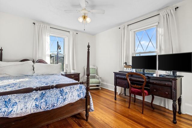 69 Milford St, New Bedford, MA 02745