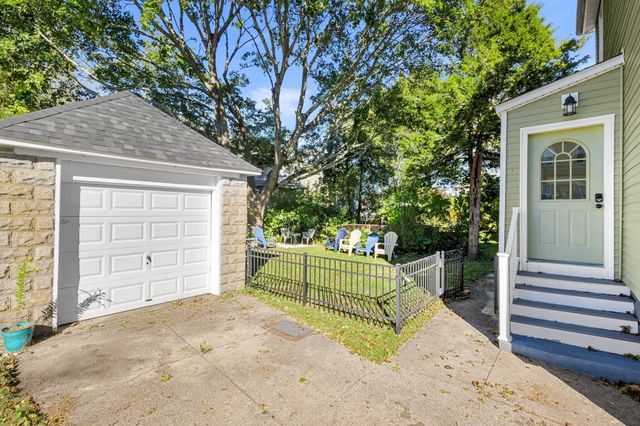 69 Milford St, New Bedford, MA 02745