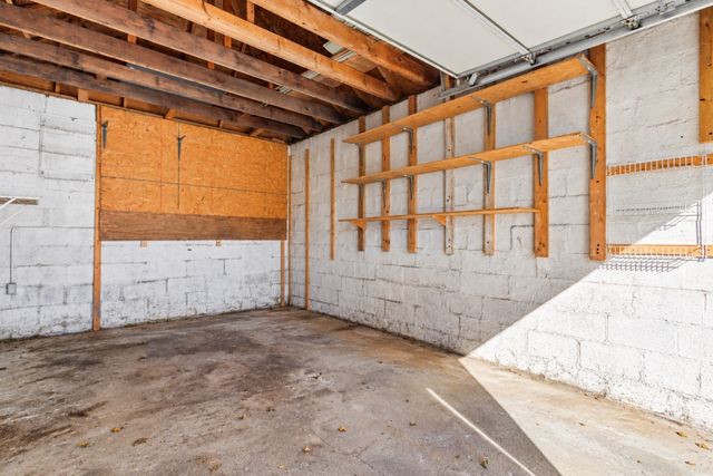 69 Milford St, New Bedford, MA 02745