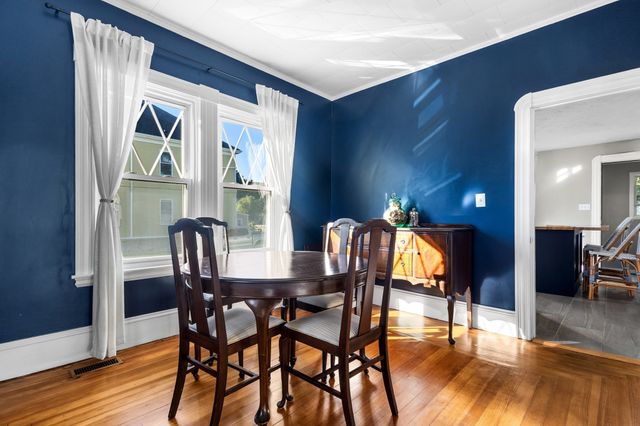 69 Milford St, New Bedford, MA 02745